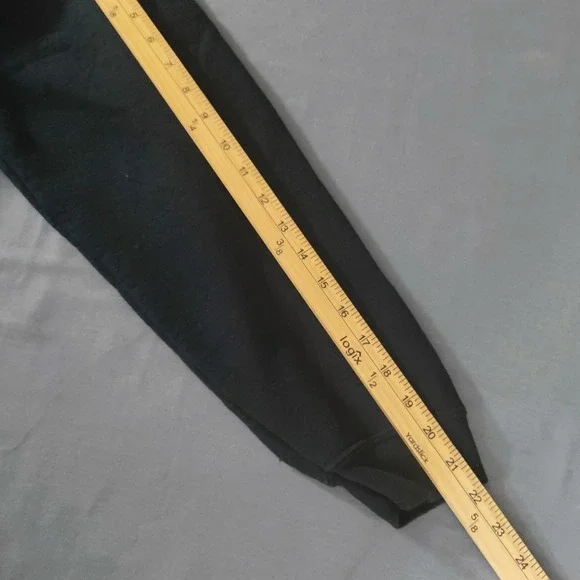 VTG New York City Sweatshirt Black NYC Skyline Statue of Liberty Iconic Artsy L - Picture 9 of 9